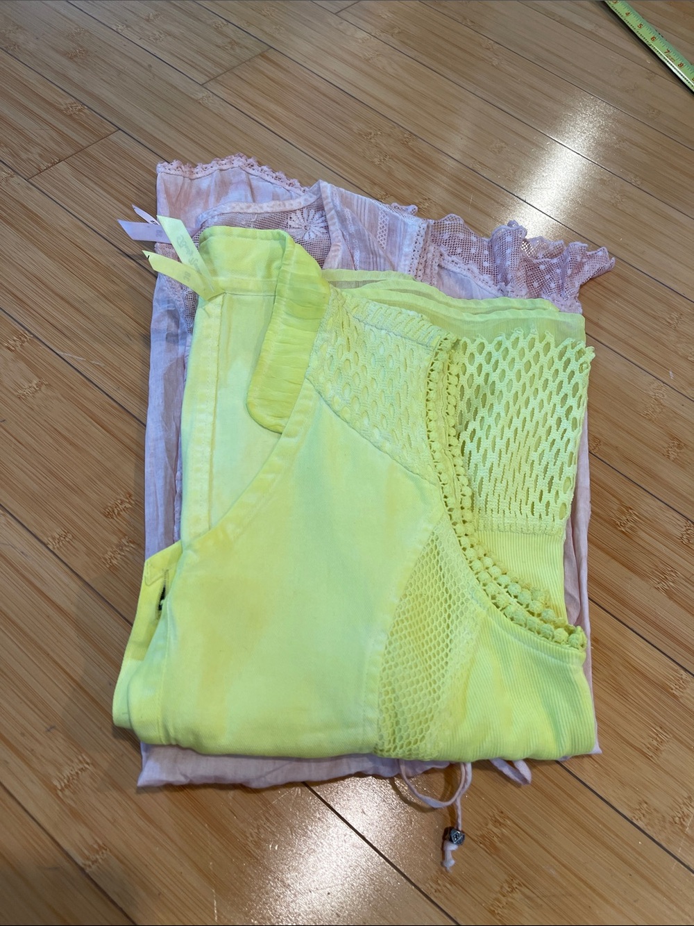 Women Bundle Boho Lace Light Pink Sundress + Neon Yellow Mesh Button Vest 38 New